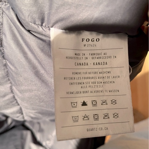 Quartz Co. Goose Down Long Winter Jacket (removable fur) (VERY GOOD CONDITION) - Picture 9 of 9